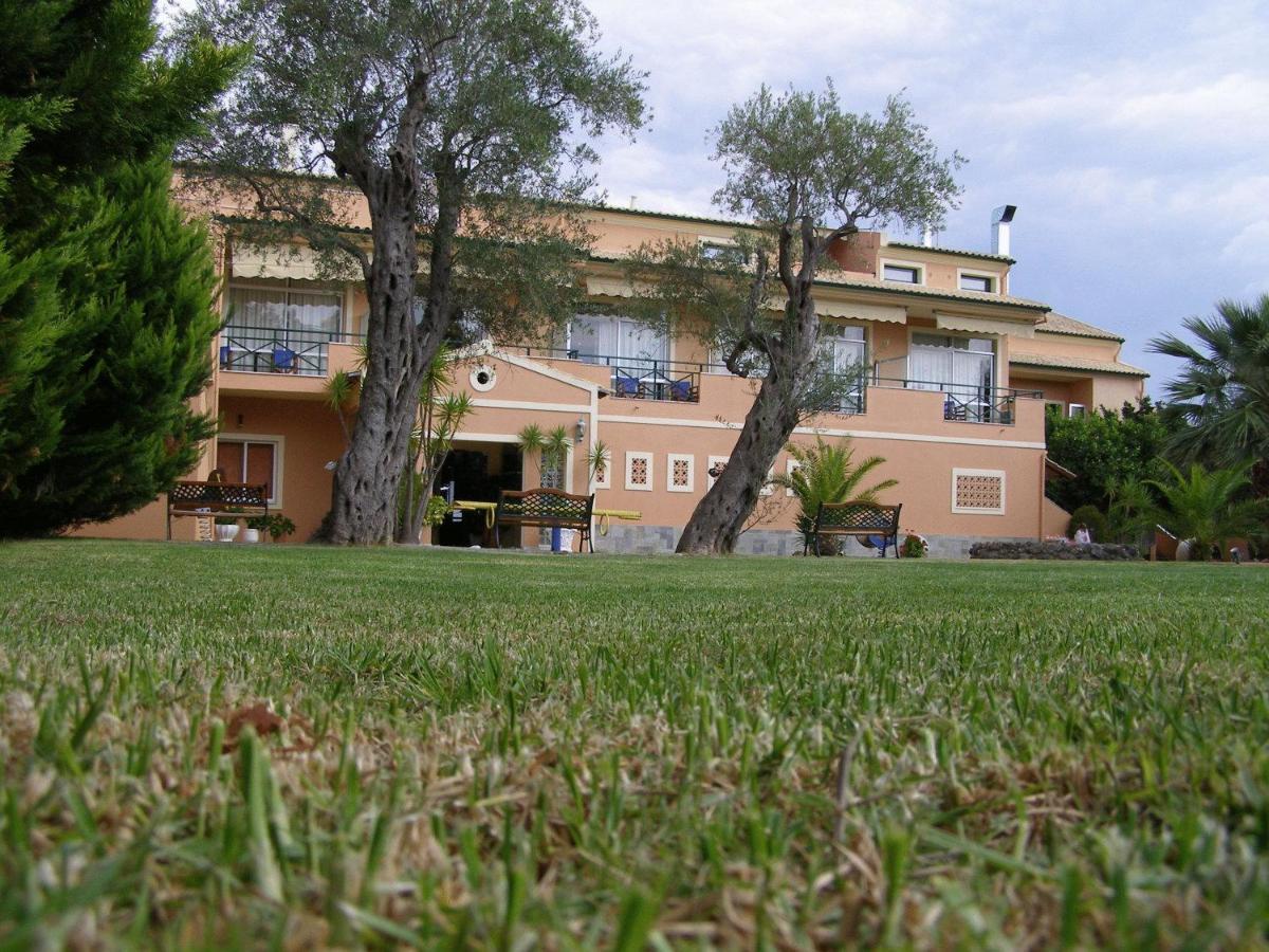 Christina Hotel Mesongí Buitenkant foto