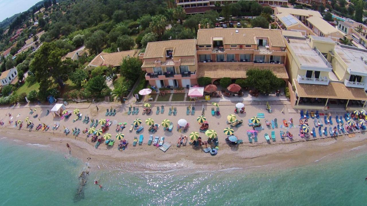 Christina Hotel Mesongí Buitenkant foto