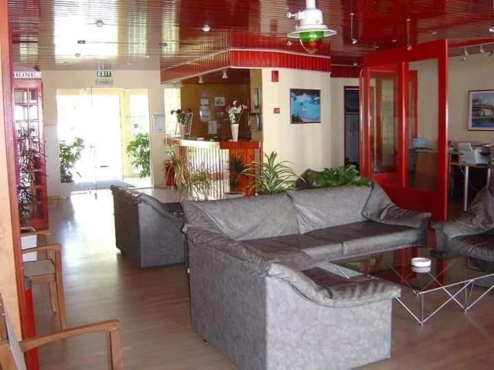 Christina Hotel Mesongí Buitenkant foto